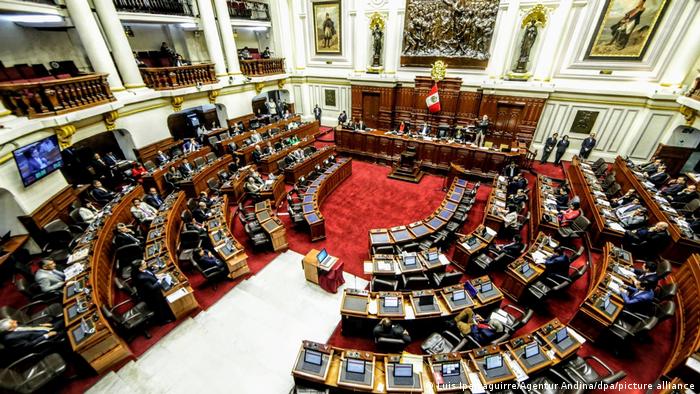 El Congreso de Perú rechaza nuevamente adelantar elecciones a 2023