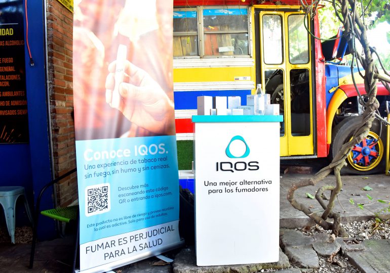 IQOS calienta el carnaval de La Vega