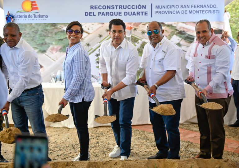 Ministro Collado inicia trabajos de reconstrucción del Parque Duarte de Montecristi