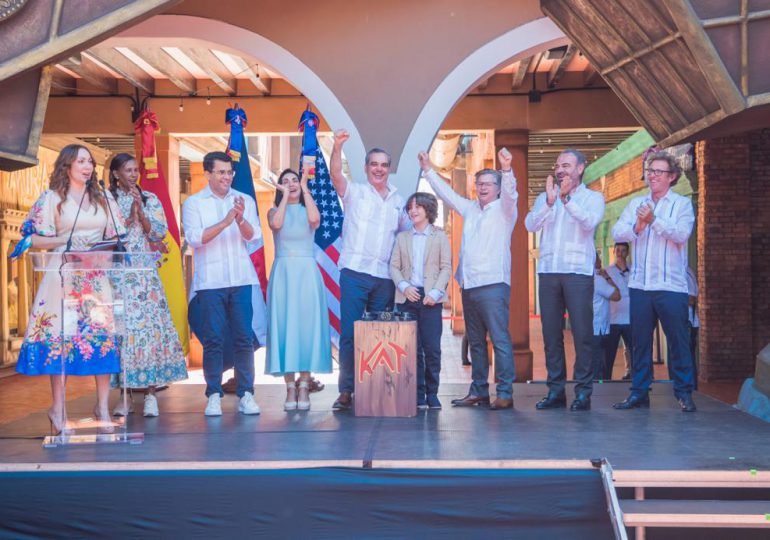 Abinader encabeza anuncio apertura del parque temático más moderno de Latinoamérica