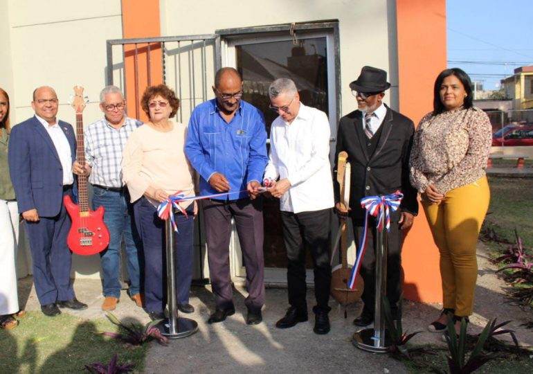 Ayuntamiento Santo Domingo Este inaugura primera escuela de luthería del país