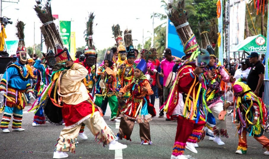 Guloyas de San Pedro de Macorís encabeza comparsas en tercer domingo