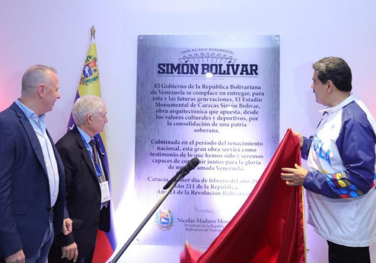 Nicolás Maduro entrega Estadio Monumental Simón Bolívar para dar inicio a la Serie del Caribe este jueves