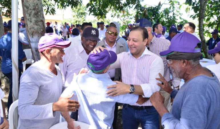 “El país necesita que se gobierne desde el mismo corazón de la gente y sintiendo lo que el pueblo siente”, dice Abel Martínez