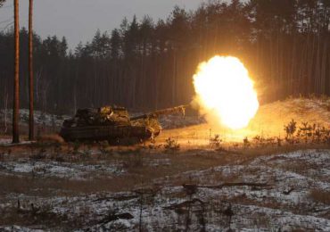 Rusia multiplica los bombardeos de Ucrania, que rechaza incursión en Bajmut