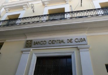 Cuba nombra a nuevo presidente del Banco Central