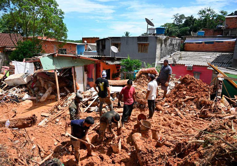 Aumentan a 48 los muertos por el temporal en el sureste de Brasil