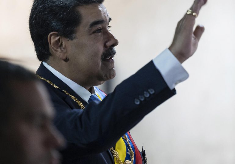 Venezuela necesita un paso adelante de América Latina y uno atrás de EEUU