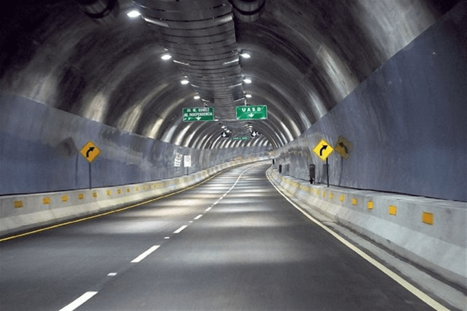 Avería en túnel de la Ortega y Gasset no representa peligro para tránsito vehicular, asegura Obras Públicas