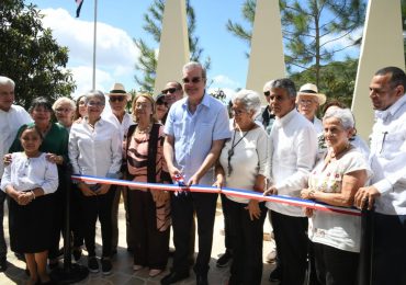 GALERÍA | Presidente Abinader inauguró este sábado carretera donde cayeron abatidas Hermanas Mirabal