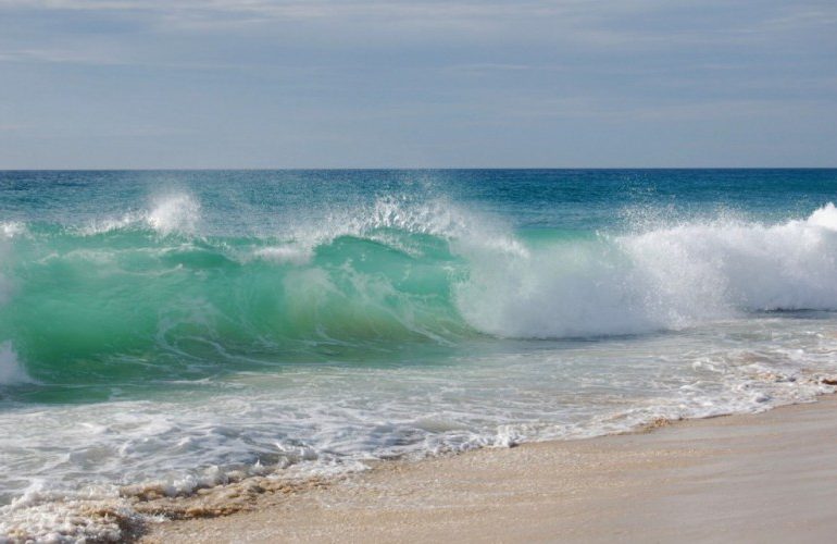 Oleaje peligroso y vientos anormales en la costa atlántica según el COE
