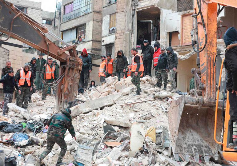 Poderoso sismo causa más de 1.400 muertos en Turquía y Siria