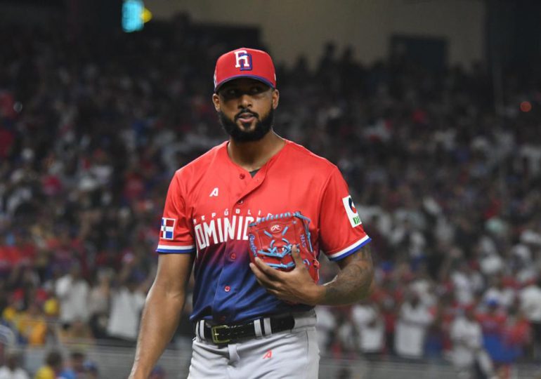 VIDEO | Dominicana cae ante Venezuela en primer juego Clásico Mundial de Béisbol