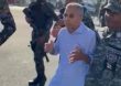 Video| ¿Enriquillo Matos es detenido mientras “protestaba” por los apresados de la Operación Calamar?