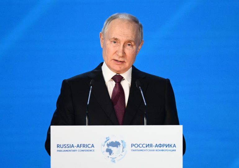 Las relaciones con África son una "prioridad" para Moscú, afirma Putin