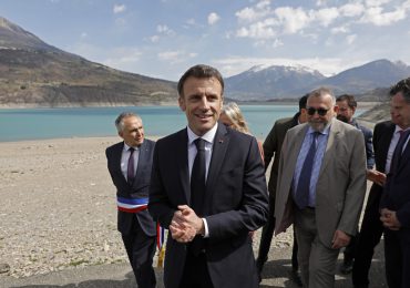 Francia anuncia plan de ahorro de agua por "sequías cada vez más frecuentes"