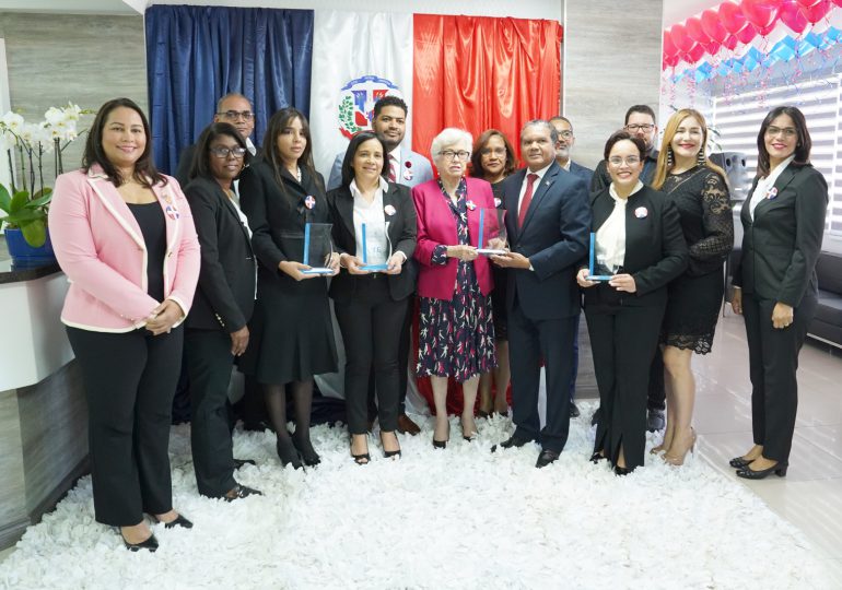 Ética reconoce instituciones ganadoras de la 2da campaña “Dominicana Sin Corrupción”