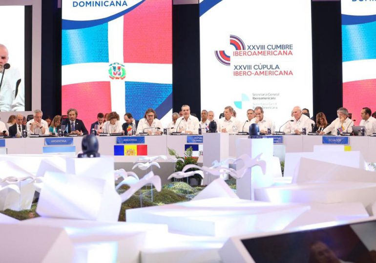 En la Cumbre: Abinader llama a la unidad y a reforzar las coincidencias de la región para obtener beneficios concretos para los países