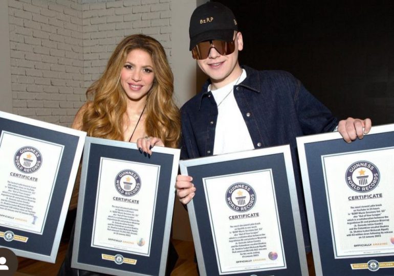 Video |Shakira canta "Bzrp Music Sessions 53" por primera vez en vivo tras ganar cuatro títulos Guinness World Records