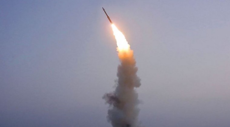 EEUU acusa a Pekín y Moscú de "alentar" lanzamientos de misiles de Corea del Norte