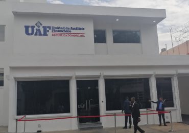 Restringen acceso a la prensa a inauguración de la UAF del Ministerio de Hacienda