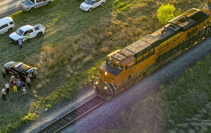 Dos muertos entre un grupo de migrantes hallado en un tren en Texas