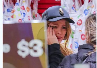 Shakira rompe a llorar en Nueva York 