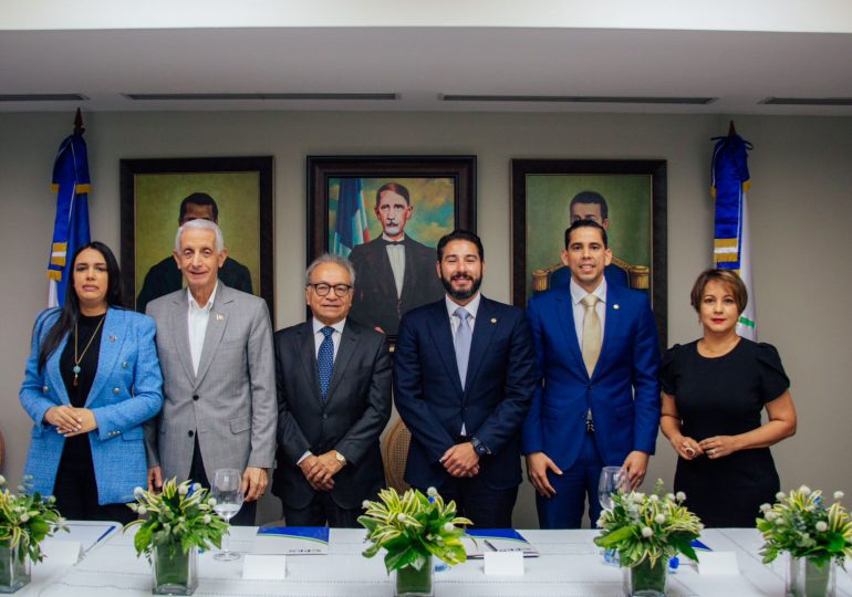 Aseguran Chile sirve de espejo a República Dominicana en materia de pensiones 