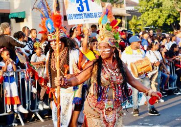 Carnaval de Santo Domingo Este fue masivo, alegre y sin violencia