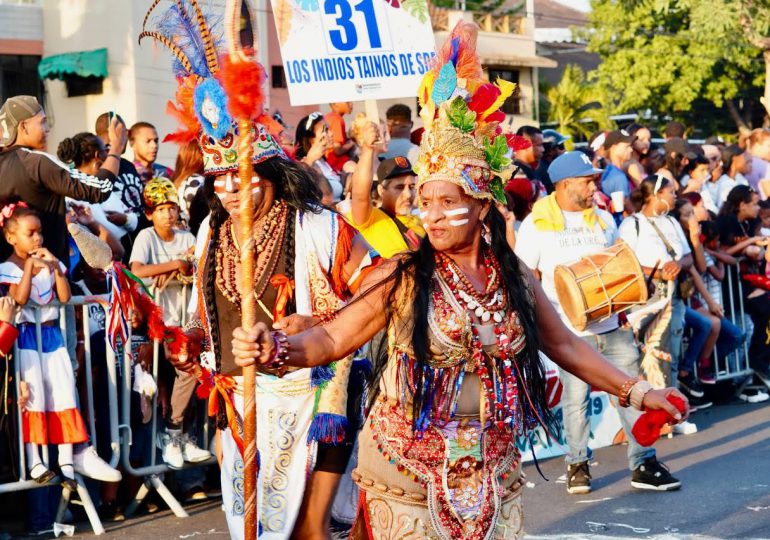 Carnaval de Santo Domingo Este fue masivo, alegre y sin violencia