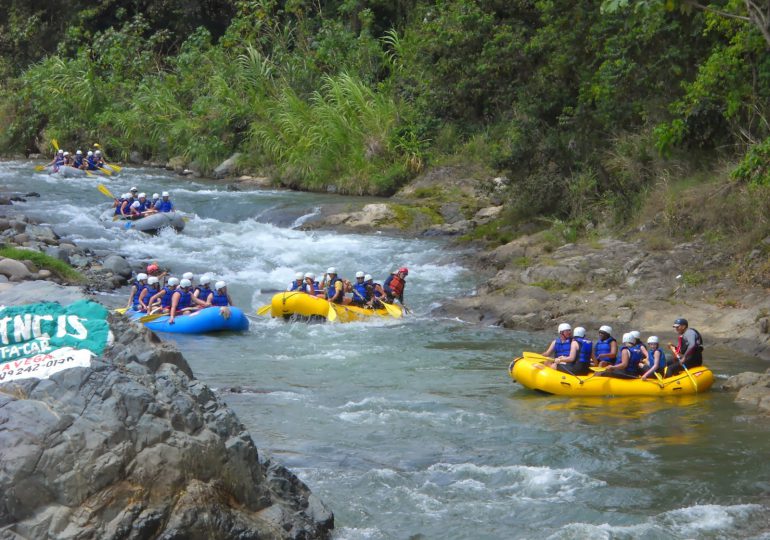 Trabajan arduamente en la elaboración de primera guía ecoturística en Jarabacoa