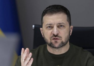 Ucrania insta a Xi a "usar su influencia" sobre Putin para cesar guerra