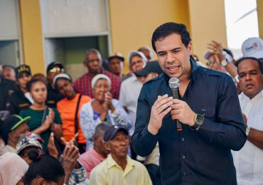 Roberto Ángel: La revolución social de Abinader impacta a miles de personas en Baní y Ocoa