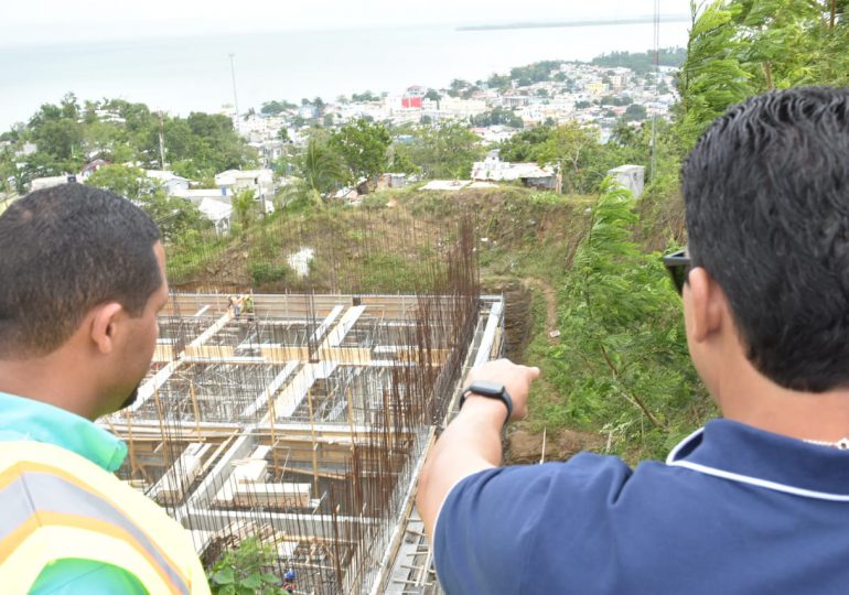 Wellington Arnaud supervisa obras en el Este