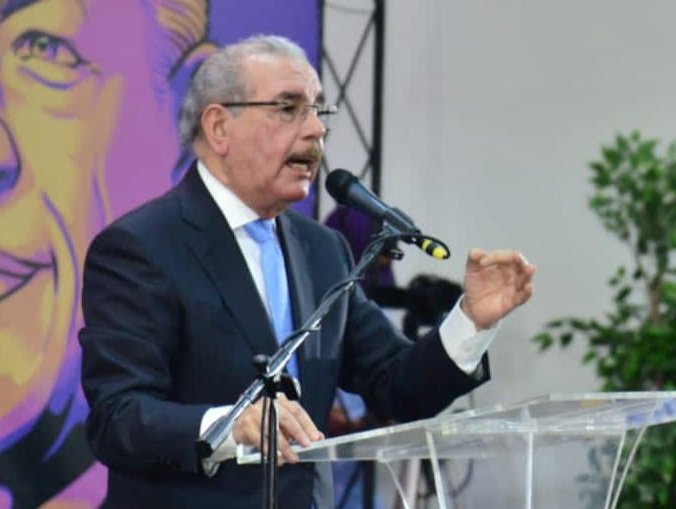 Danilo Medina: Los médicos nos han dicho que se trata de un "cáncer curable"