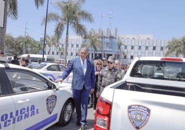 Ministerio de Interior entrega 30 vehículos a la Policía para enfrentar inseguridad ciudadana