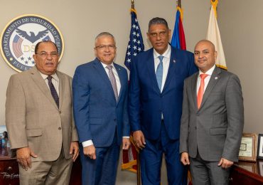 Ministro de Interior y Policía de RD intercambia experiencias con su homólogo de Puerto Rico