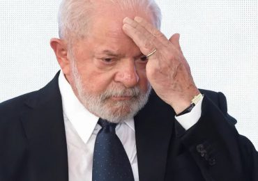 Entre la crisis bancaria y polémicas sobre reformas internas, Lula trata de encontrar su rumbo económico