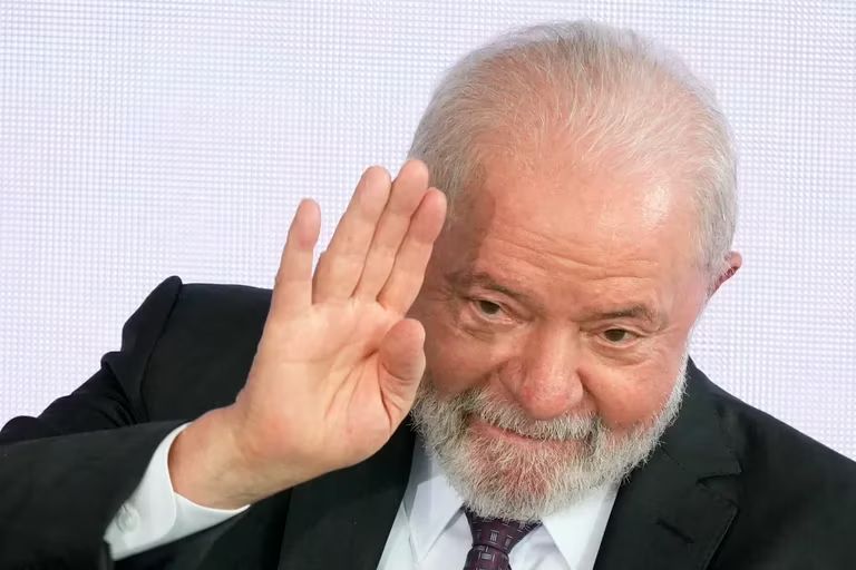 Lula reprograma viaje cancelado a China entre el 11 y el 14 de abril