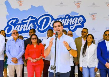 Roberto Ángel resalta impacto positivo del Plan Social en jornadas "Primero Tú" en Santo Domingo