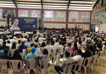 Amado Díaz lanza sus aspiraciones a senador por Santo Domingo