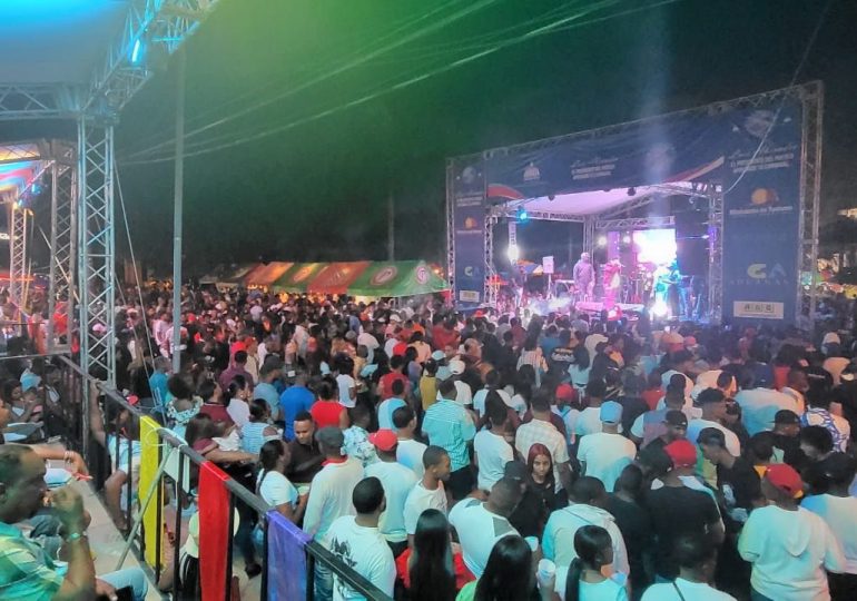 Más de 300 mil personas en 25 conciertos tras aniversario 20 de TURICARNAVAL