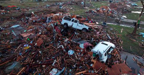 Al menos 25 muertos en Misisipi por un tornado y tormentas