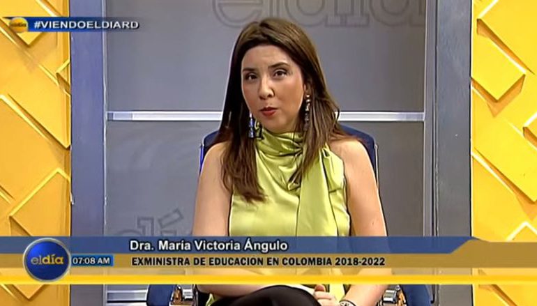María Victoria Ángulo: "es necesario el apoyo de los gobiernos para la formación adecuada y el acompañamiento en las aulas"