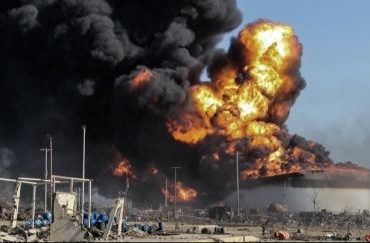 Explosión en refinería ilegal causa 12 muertes en Nigeria