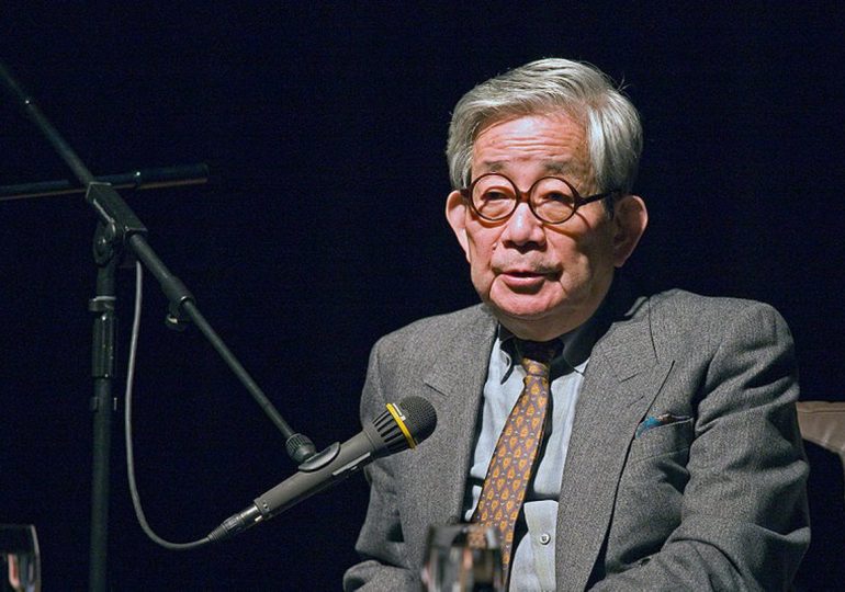 Muere el Premio Nobel japonés de Literatura Kenzaburo Oe a los 88 años