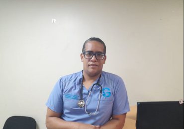 Ginecólogo José Garrido recomienda a las féminas evaluación médica