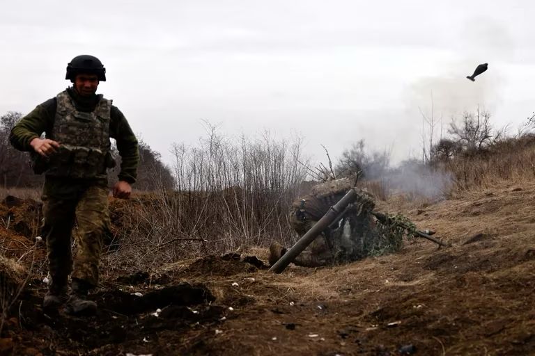 Ucrania resiste en Bakhmut con pequeñas victorias sobre las tropas de Putin