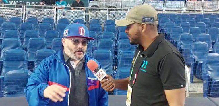 VIDEO | Pavel Núñez presente en el Clásico Mundial en apoyo al equipo dominicano