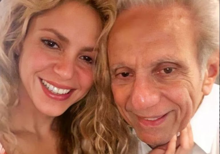 Shakira trasladará a su padre a Miami donde le practicarán delicada cirugía